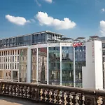 Staycity Centre Hotel