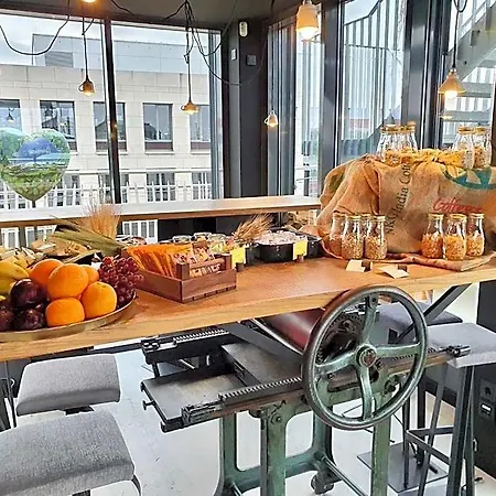 Hotel Staycity Centre 4*