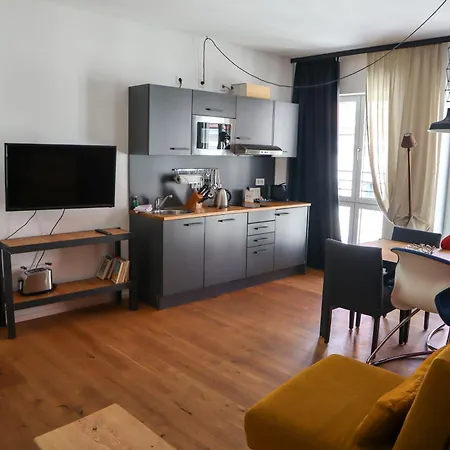 Staycity Centre فندق دريسدن